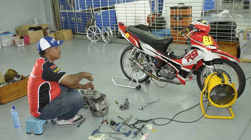 Motor Balap