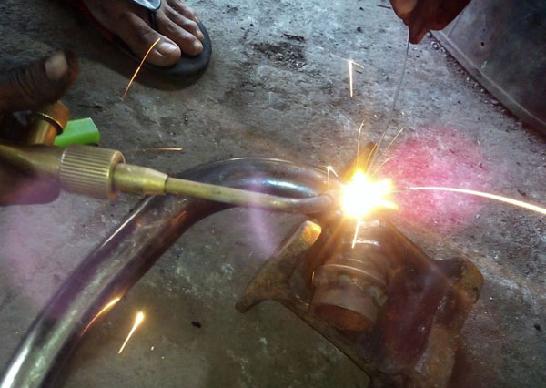 cara mengatasi knalpot bocor