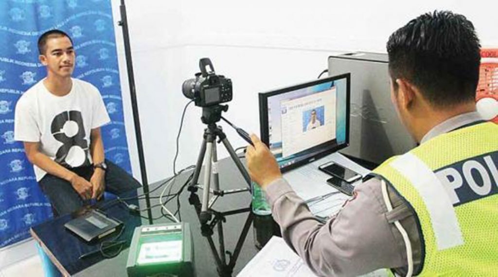 Legalisasi pembuatan sim