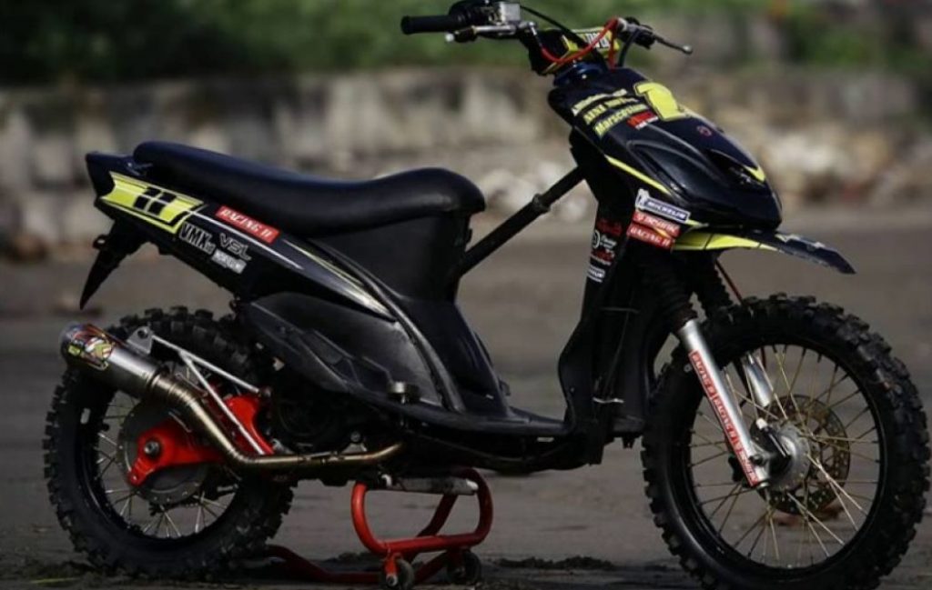 Modifikasi Mio Trail Modifikasi menggunakan ban trail