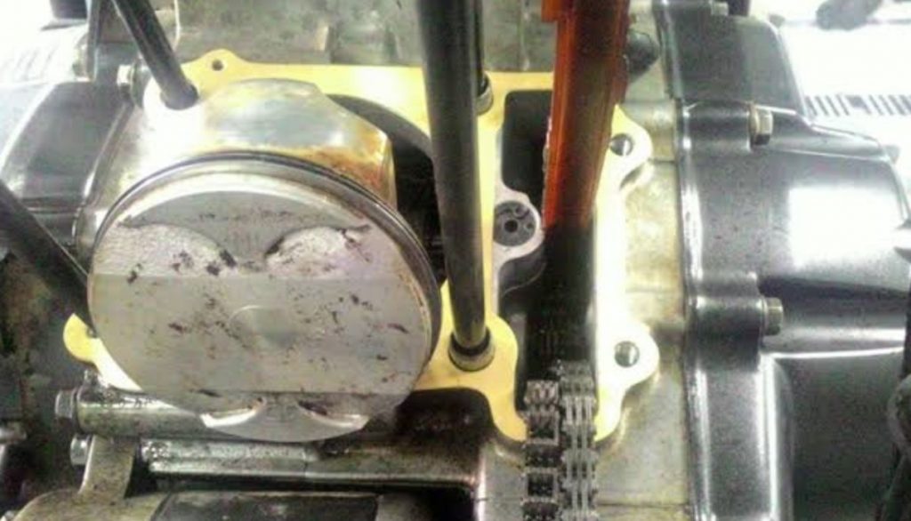 Penyebab Motor Ngebul Asap Putih Packing kepala silinder