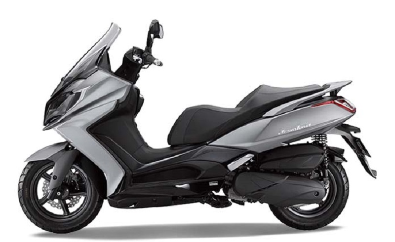 6 Motor Matik 250cc Termurah di Indonesia, Saatnya Naik Kelas! downtown diamond silver nh263fa