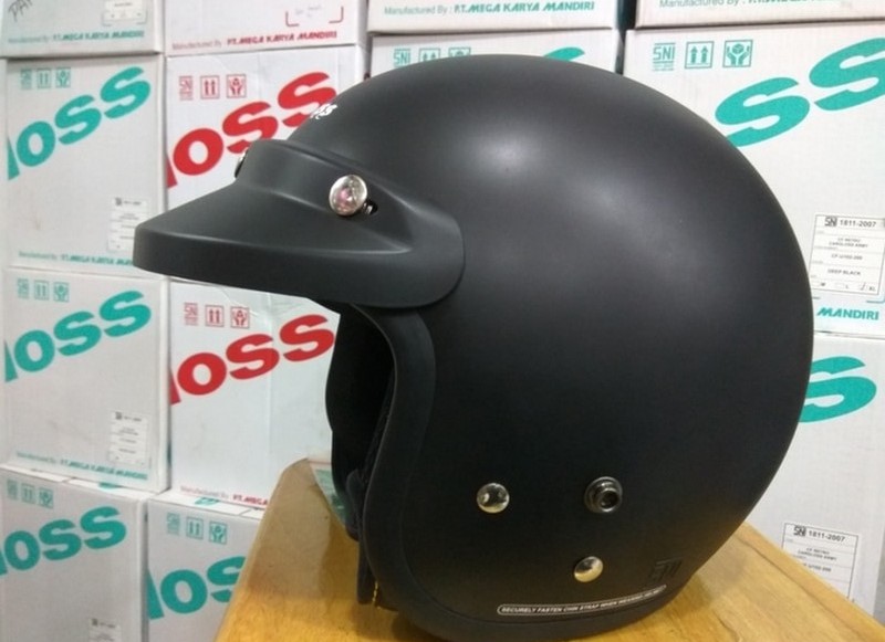 7 Helm Retro Terbaik di Bawah Rp 300 Ribuan Cargloss CF Retro, Rekomendasi Helm Retro Terbaik