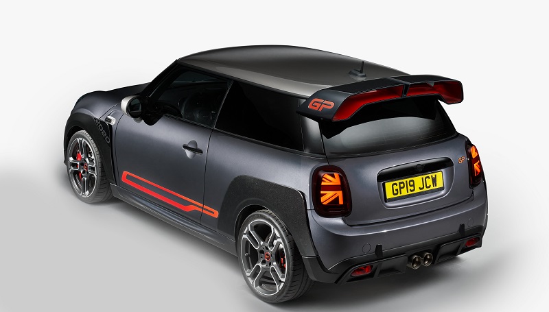 kelebihan mini jcw gp