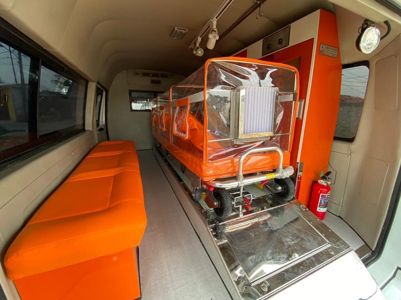 Kenapa Tulisan Ambulance Terbalik? Ini Alasannya Standar perangkat ambulans