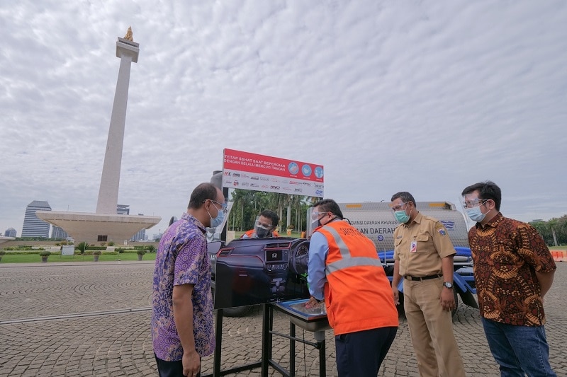 Komunitas mobil Honda serahkan fasilitas cuci tangan untuk Monas
