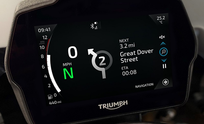 Triumph Speed Triple 1200 RS, Motor Tiga Silinder Terbuas spesifikasi triumph speed triple 1200 rs