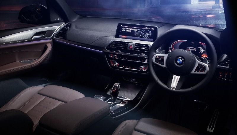 BMW X3 xDrive30i Rakitan Lokal, Performa Lebih Buas! BMW X3 xDrive30i M Sport