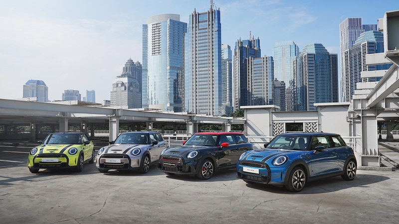 Harga mobil Mini Cooper November 2023