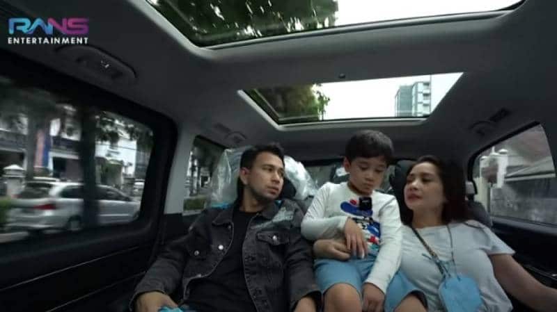 Koleksi Mobil Mewah Raffi Ahmad