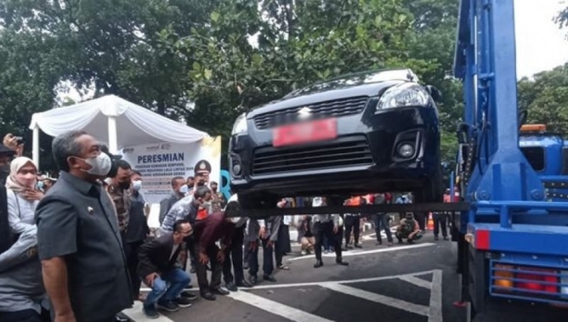 harga towing mobil