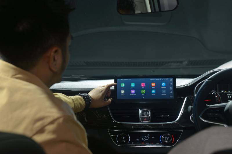 perbedaan Wuling Cortez Facelift 2022 vs model lama