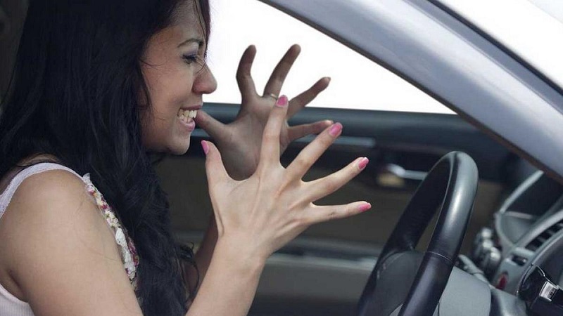 kelebihan dan kekurangan transmisi mobil manual