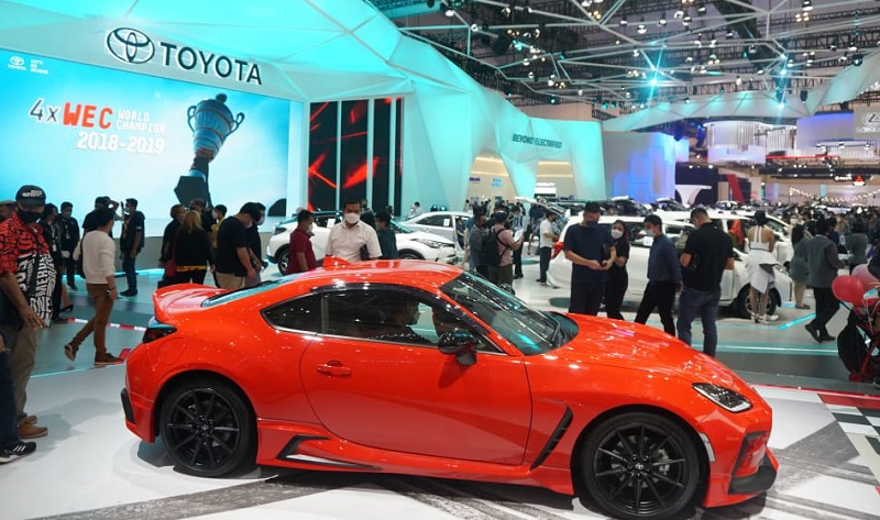 Toyota Luncurkan GR 86 2022, Lebih Mahal dari Subaru BRZ! toyota gr 86 2022