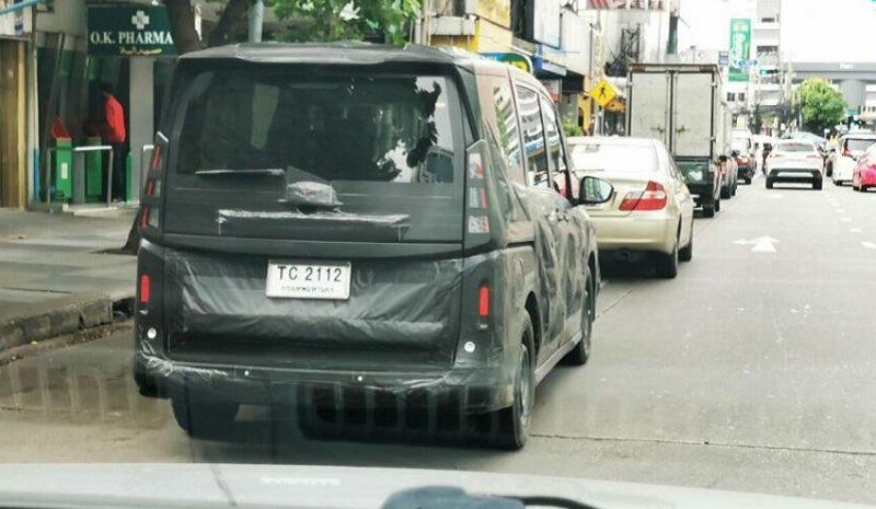 Nissan Serena 2023 tertangkap kamera sedang uji coba di Thailand