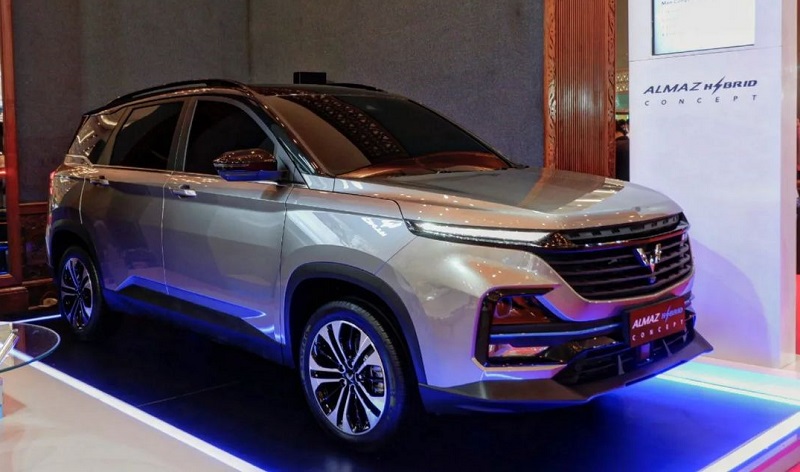 Wuling Almaz Hybrdi meluncur