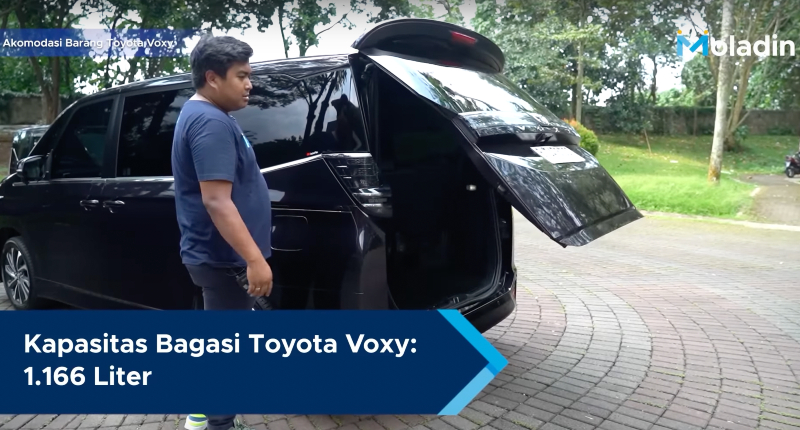 Komparasi Toyota Voxy Vs Nissan Serena, Mana MPV Terbaik? Toyota Voxy VS Nissan Serena - Luas Bagasi