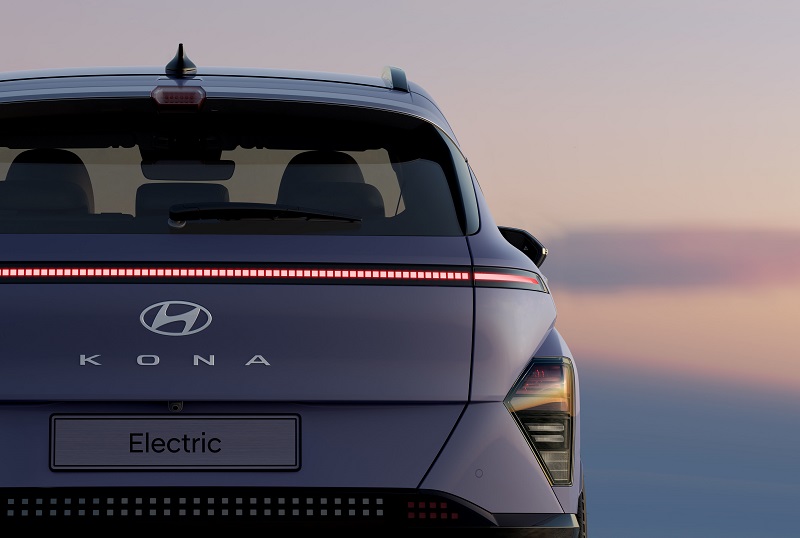 Spesifikasi Hyundai Kona 2023 dan Harganya, Ada Versi Hybrid! hyundai kona 2023 - tampak belakang
