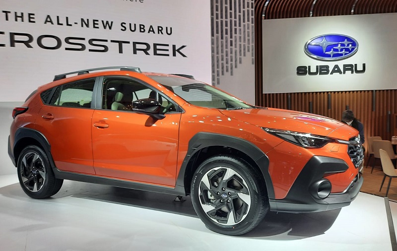 harga subaru crosstrek 2023 - eksterior tampak samping