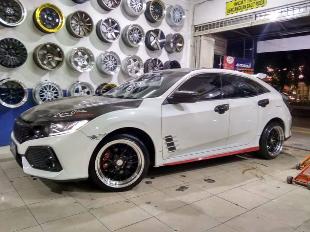 6 Rekomendasi Toko Ban Mobil Terbaik, Dijamin Puas! rekomendasi toko ban mobil terbaik