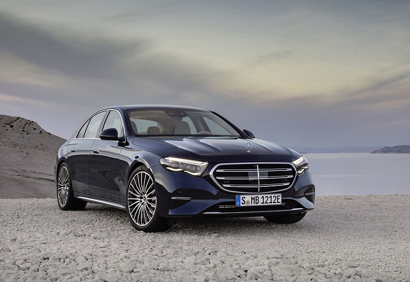 Mercedes-Benz E-Class 2024 (W214) Punya Fitur TikTok dan Kamera Selfie! Mercedes-Benz E-Class Saloon (BR 214), 2023Mercedes-Benz E-Class Saloon (BR 214), 2023