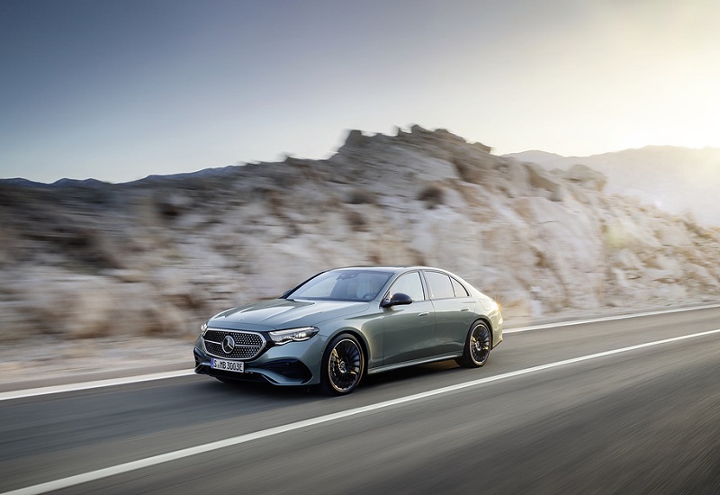 Mercedes-Benz E-Class 2024 (W214) Punya Fitur TikTok dan Kamera Selfie! Mercedes-Benz E-Class Saloon (BR 214), 2023Mercedes-Benz E-Class Saloon (BR 214), 2023