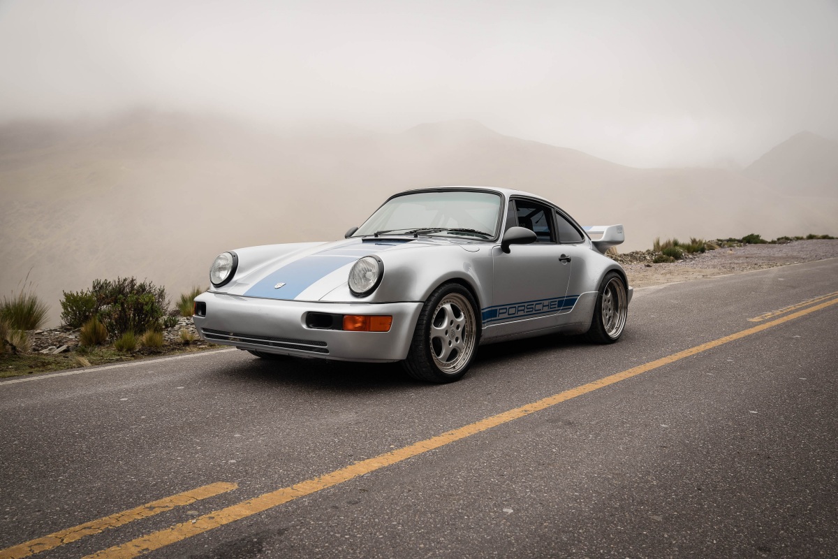 Porsche 911 Carrera RS 3.8 (964), Mobil Legendaris di Film Transformers! Porsche 911 Carrera RS 3.8