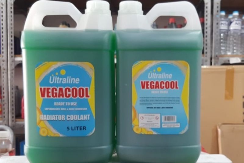 rekomendasi merek air radiator mobil