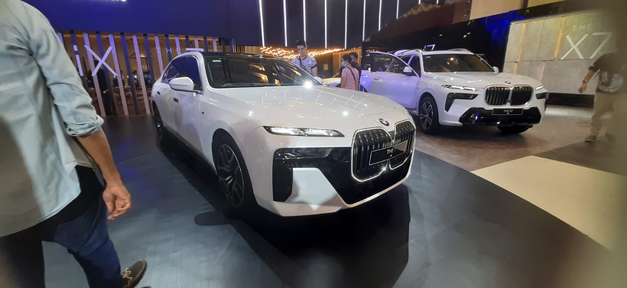 daftar 3 mobil baru BMW di GIIAS 2023