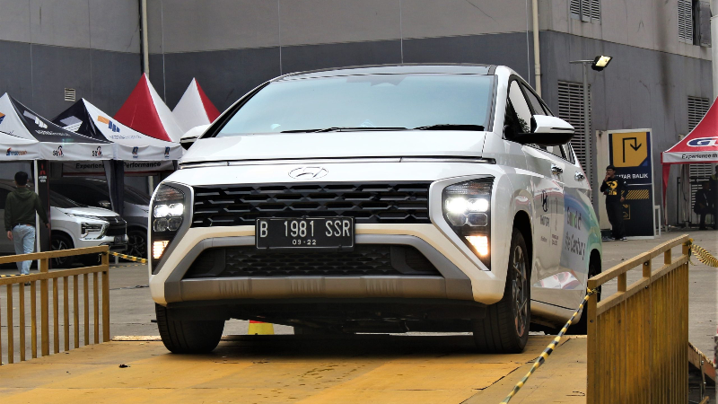 Test drive Hyundai di GIIAS 2023