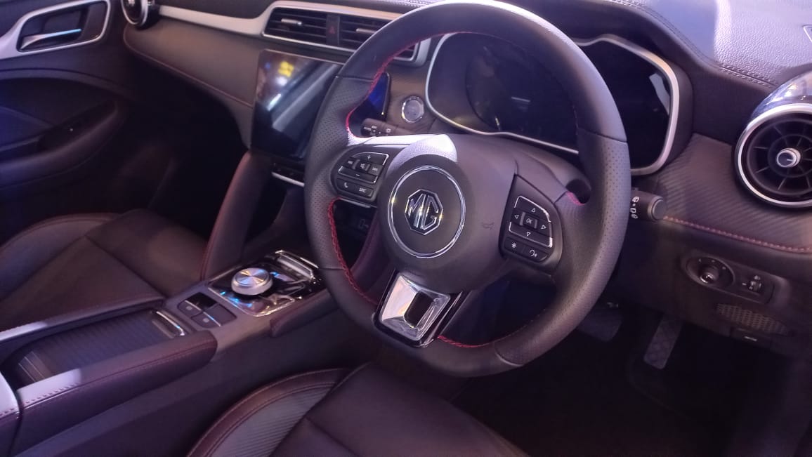 Dasbor MG ZS EV