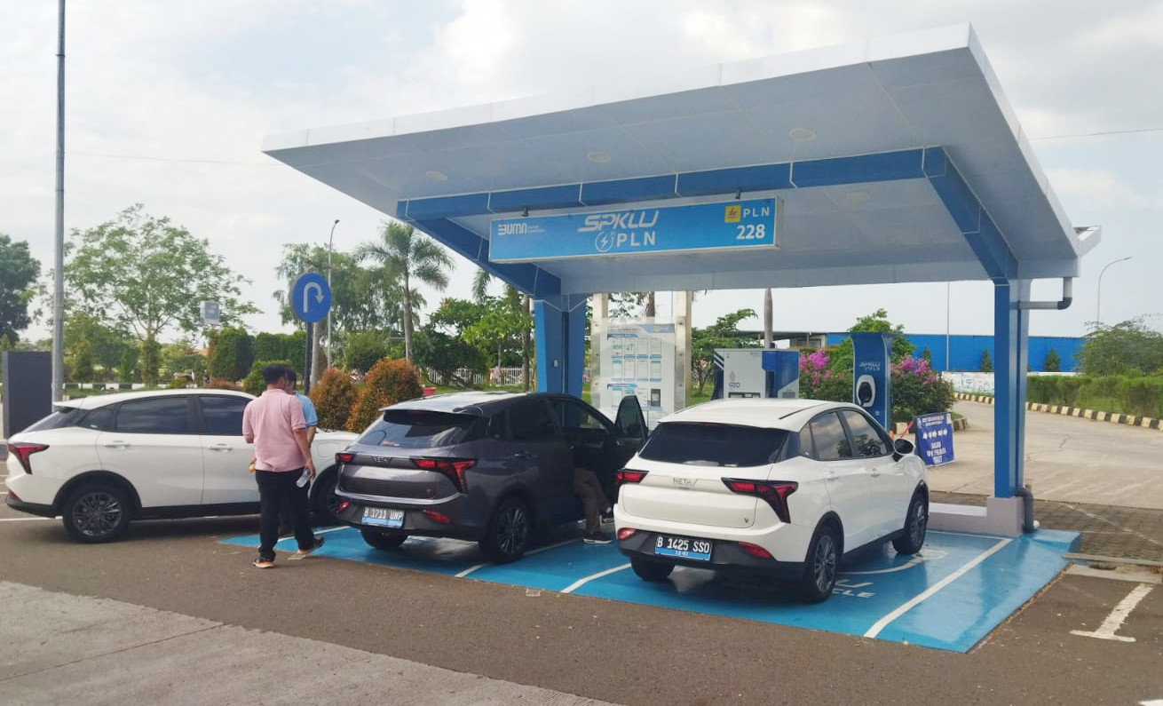 SPKLU PLN sudah sudah tersebar di ruas tol Trans Jawa