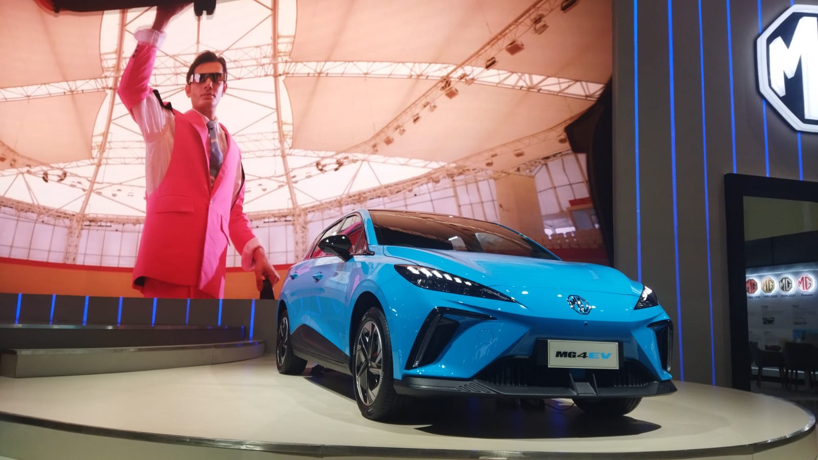 Harga MG 4 EV CKD Turun Lagi Jadi 423 Juta, Status Siap Kirim! Garansi Baterai Seumur Hidup untuk 3.000 konsumen pertama