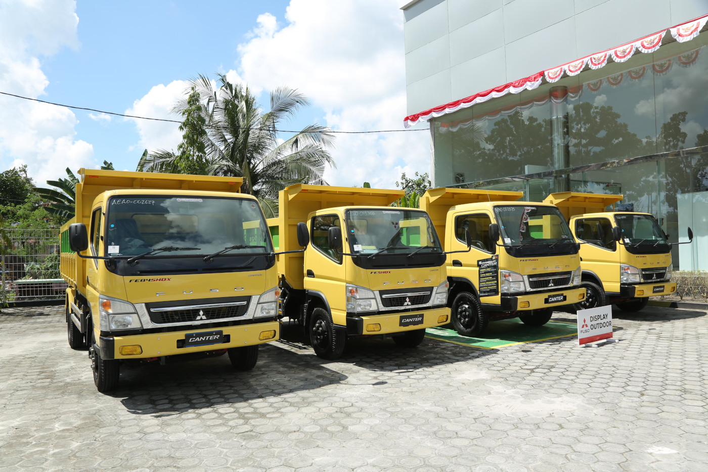 Promo kemerdekaan Mitsubishi Fuso