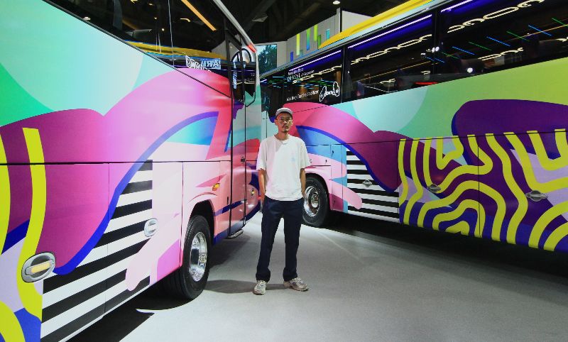 DCVI Ajak Stereoflow Corat-coret Bodi Bus Mercedes-Benz image482