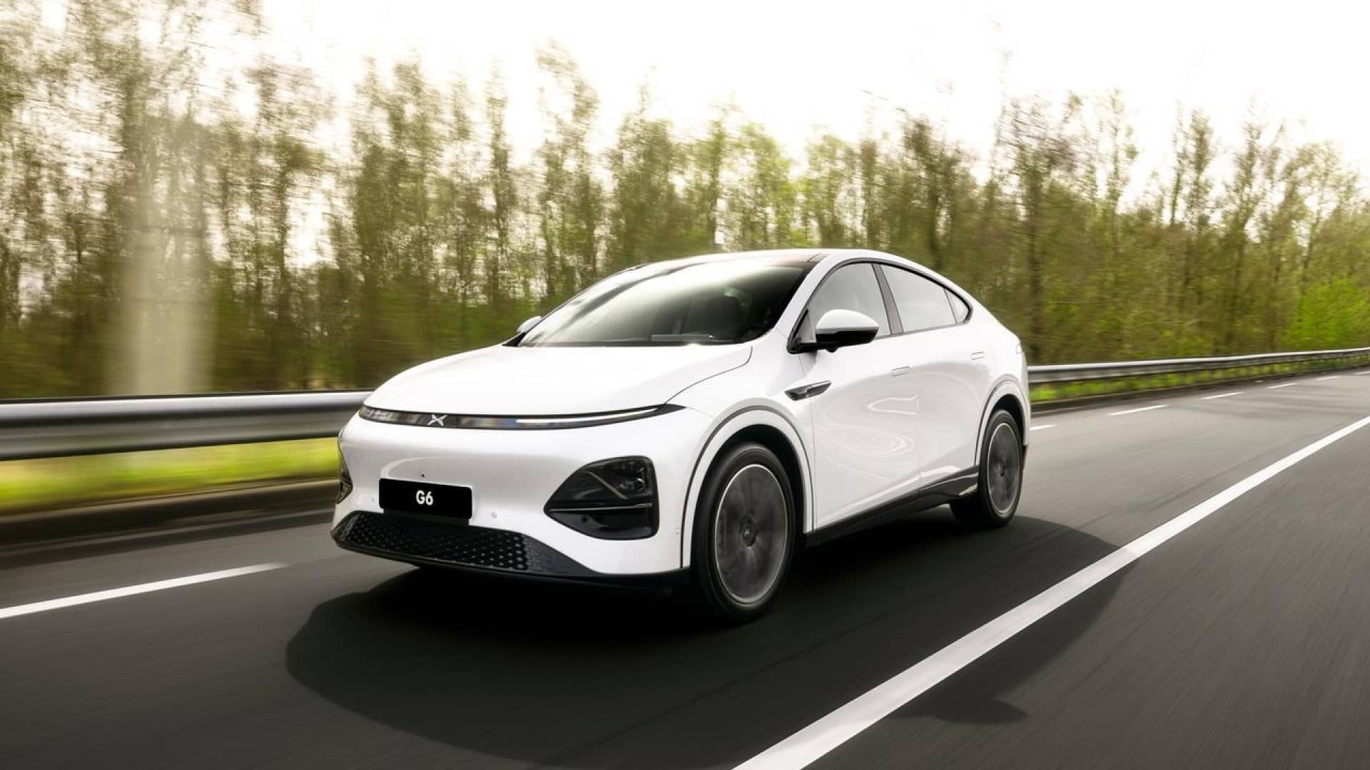 Xpeng G6 Bungkam Tesla Model Y di Eropa Begitu Kran Pemesanan Dibuka Xpeng G6 adalah SUV coupe berbasis platform SEPA 2.0