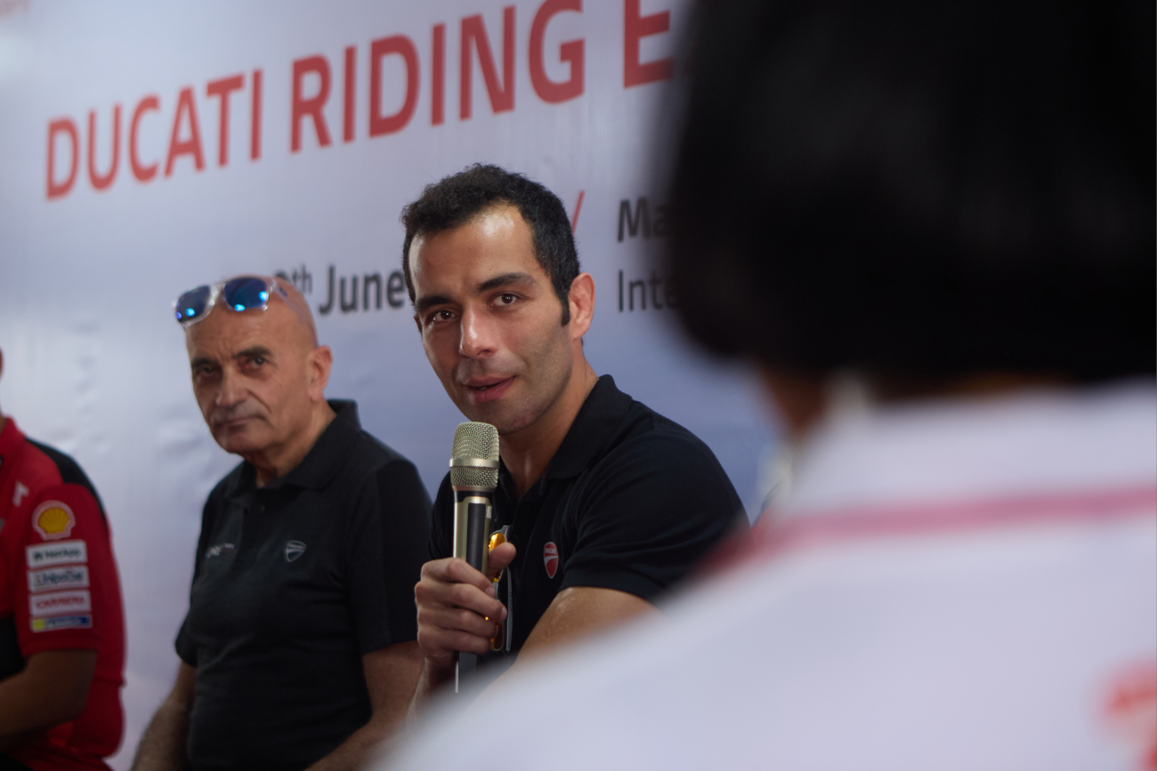 Ducati Riding Experience Holiday Digelar Meriah di Mandalika DRE Holiday hadirkan mantan pembalap Ducati, Danilo Petrucci sang penunggang GP20