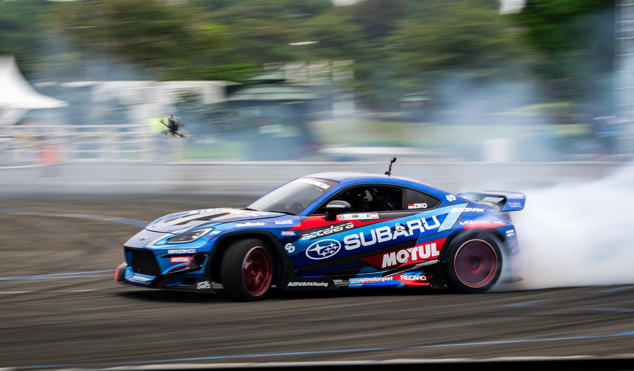 Drifter Subaru Garasi Drift Team Puncaki D1GP South East Asia 2024 Subaru Garasi Drift Team