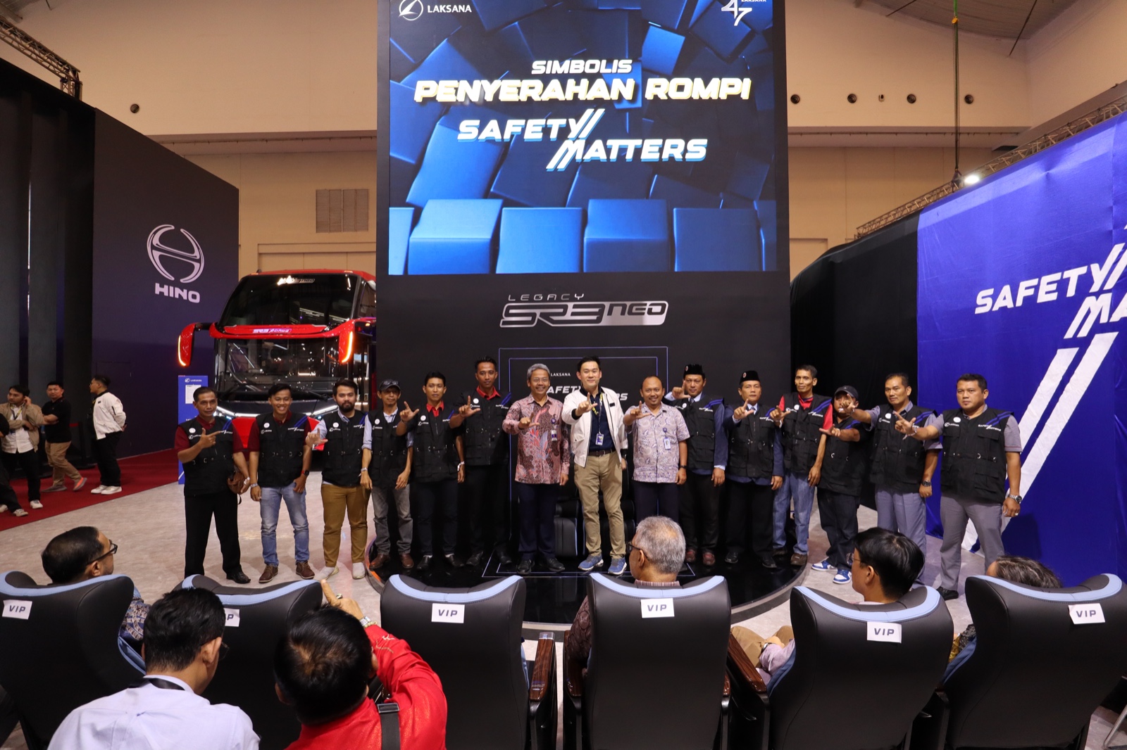 Laksana Rilis Seri SR3 Neo Terbaru di GIIAS 2024 Seremony rilis SR3 Neo Laksana