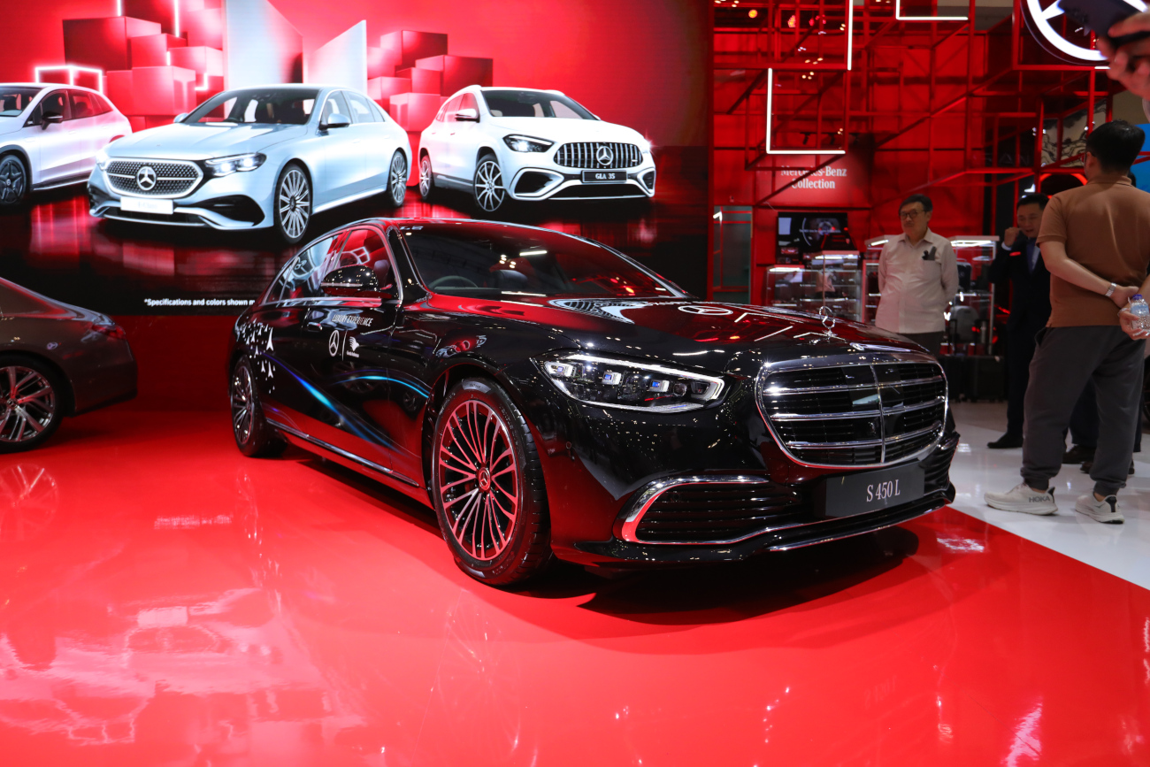 UXURY EXPERIENCE kedua brand mewah ini hanya bisa pelanggan dapatkan di booth Mercedes-Benz selama GIIAS 2024