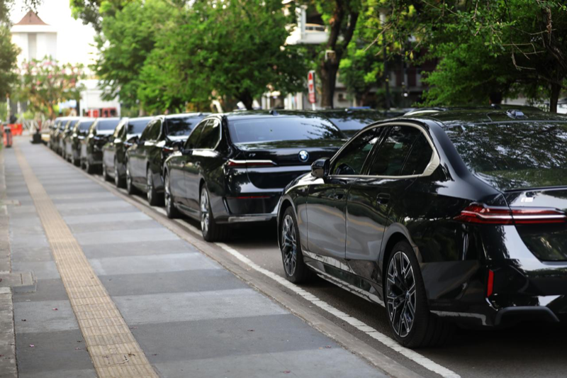 45 Unit Mobil Listrik BMW Siap Dukung Pelantikan Presiden Prabowo Subianto 45 unit mobil listrik BMW siap dukung pelantikan Presiden