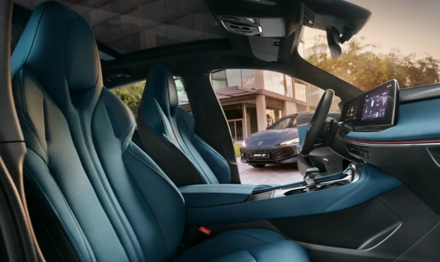 Duet SUV dan Sedan Performa MG Tampil Menggoda interior MG 7 bergaya sporty