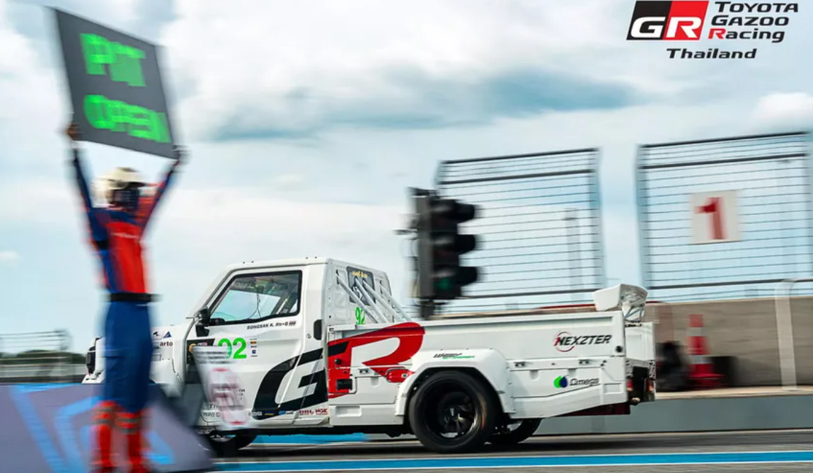 Gazoo Racing Permak Toyota Hilux Rangga Turun Balapan Ubahan pada Toyota Hilux Rangga ini bikin lebih aerodinamis