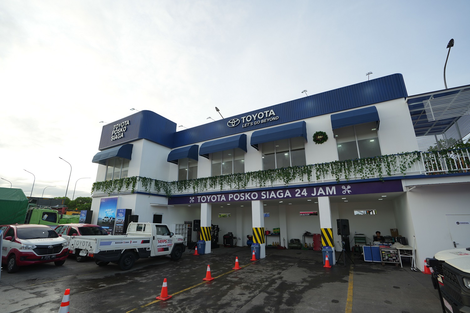 Toyota Posko Siaga beroperasi 24 jam