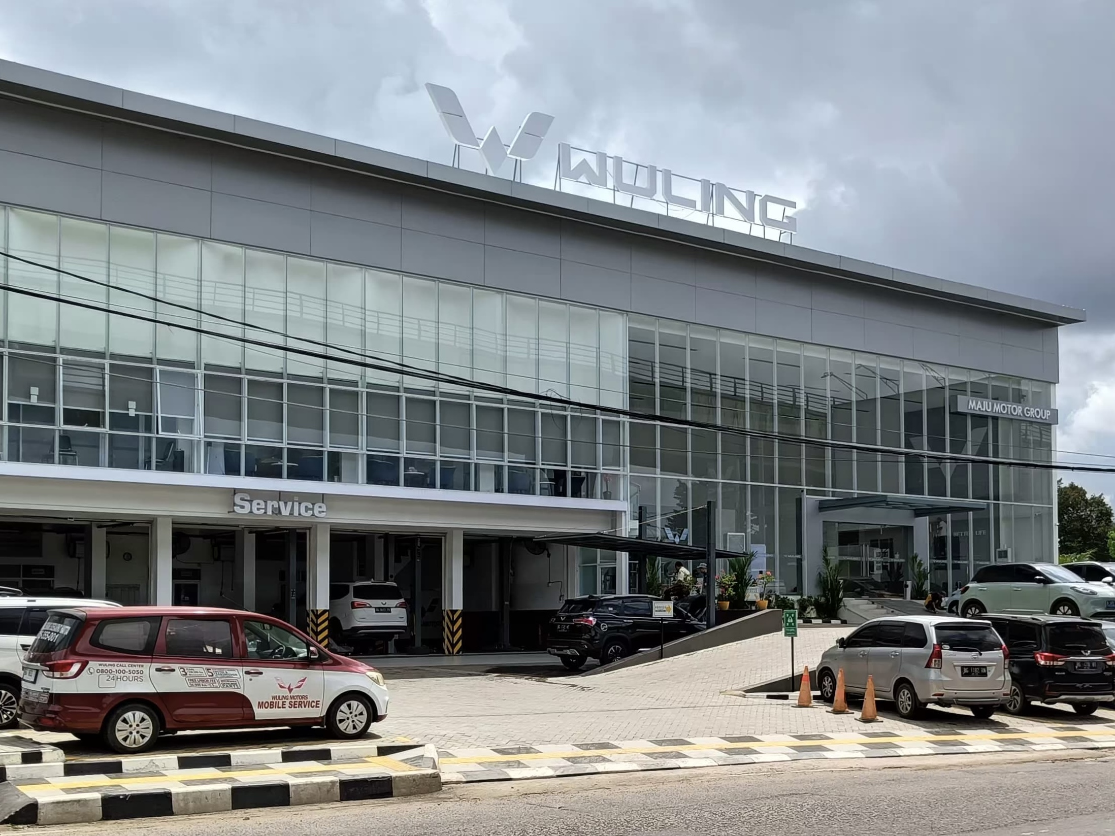 Dealer Wuling Maju Motor Palembang menempati lahan seluas 1.168 meter persegi 