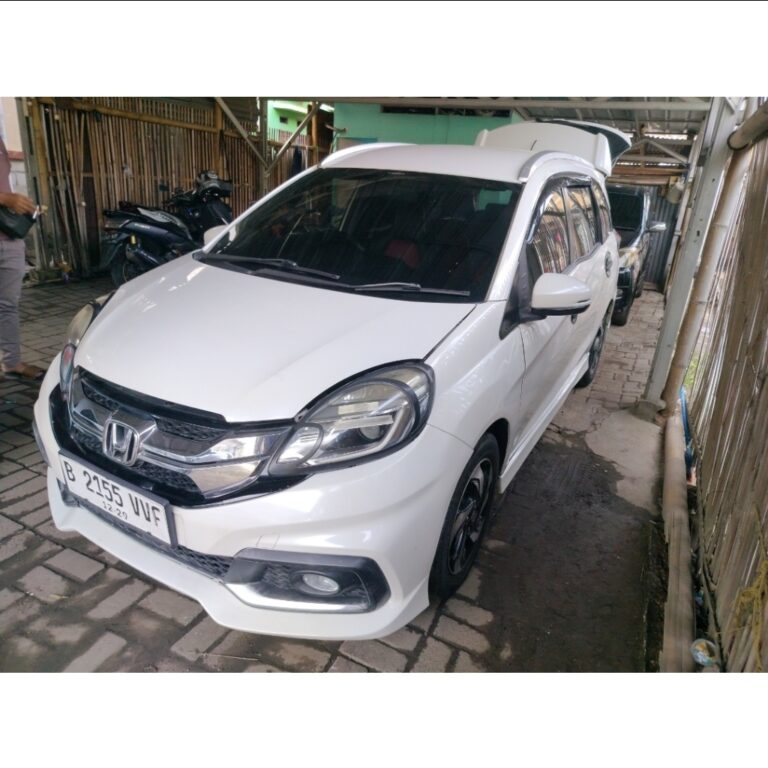 2016 HONDA MOBILIO RS