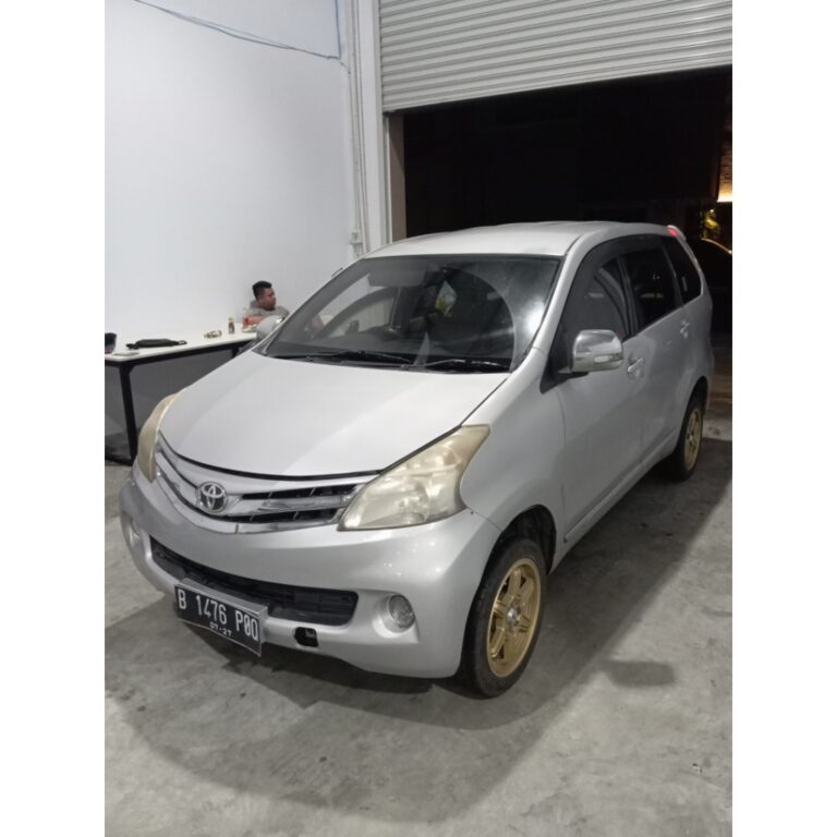 2012 TOYOTA AVANZA G