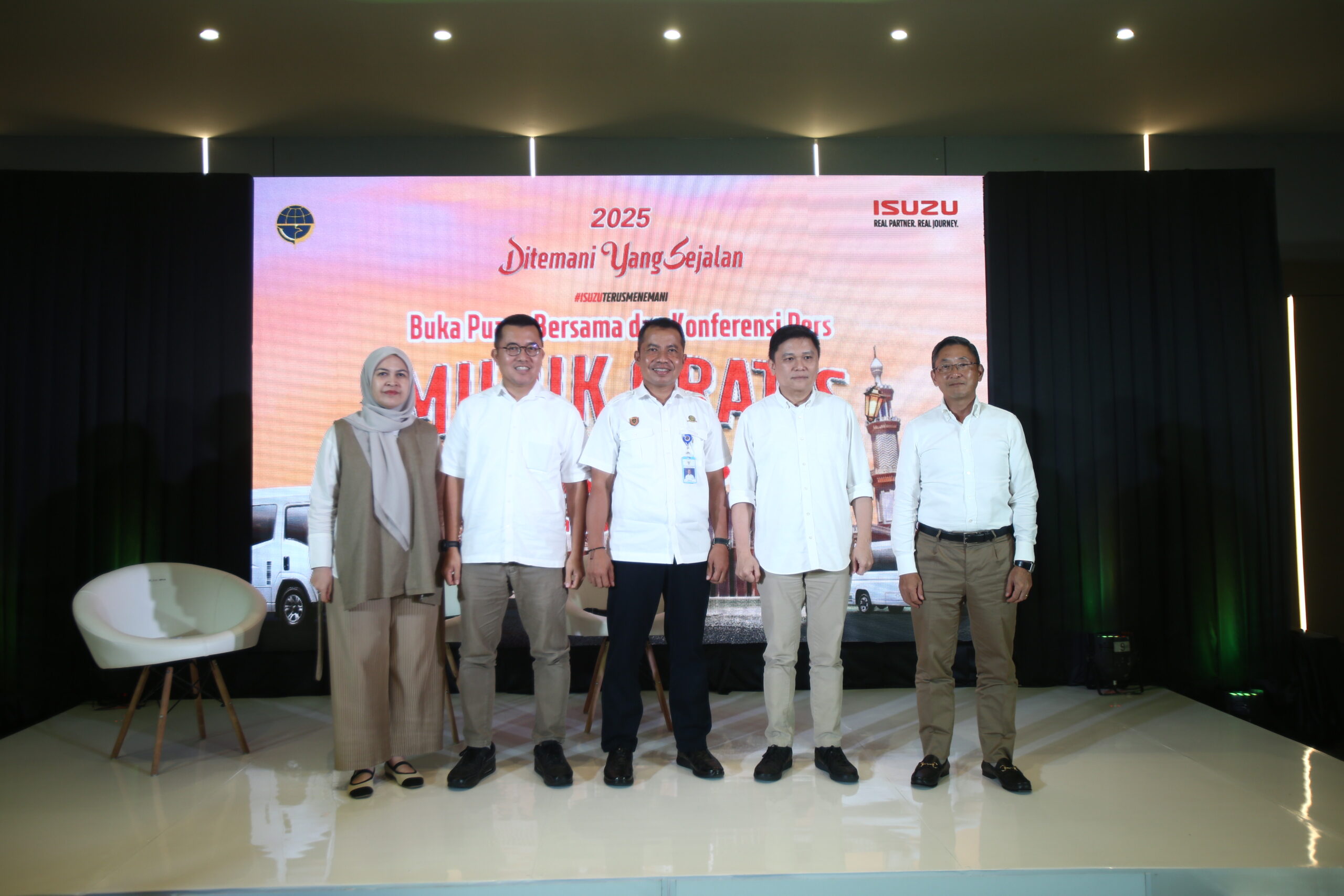 Isuzu Mudik Gratis 2025 membidik 30 kota tujuan dan siap mengantarkan 400 orang pemudik 