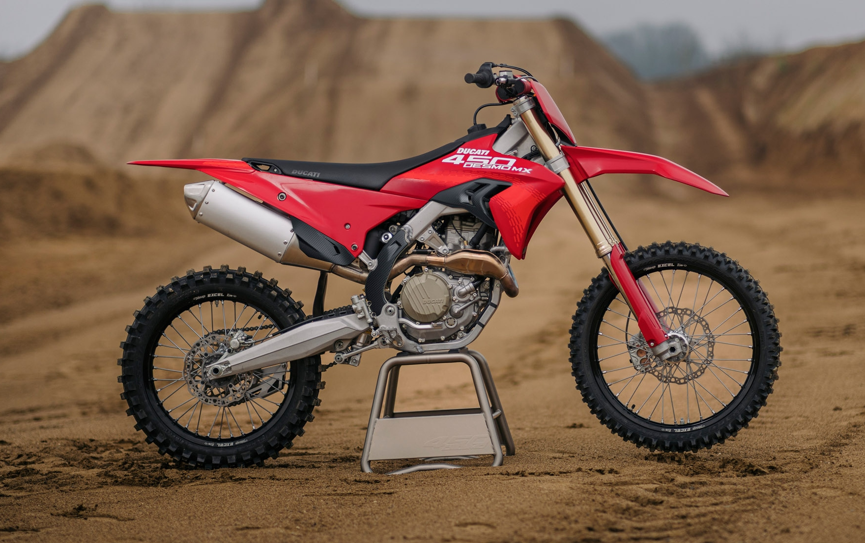 1 DESMO450 MX
