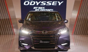 Honda Odyssey mobil mewah keluarga - moladin